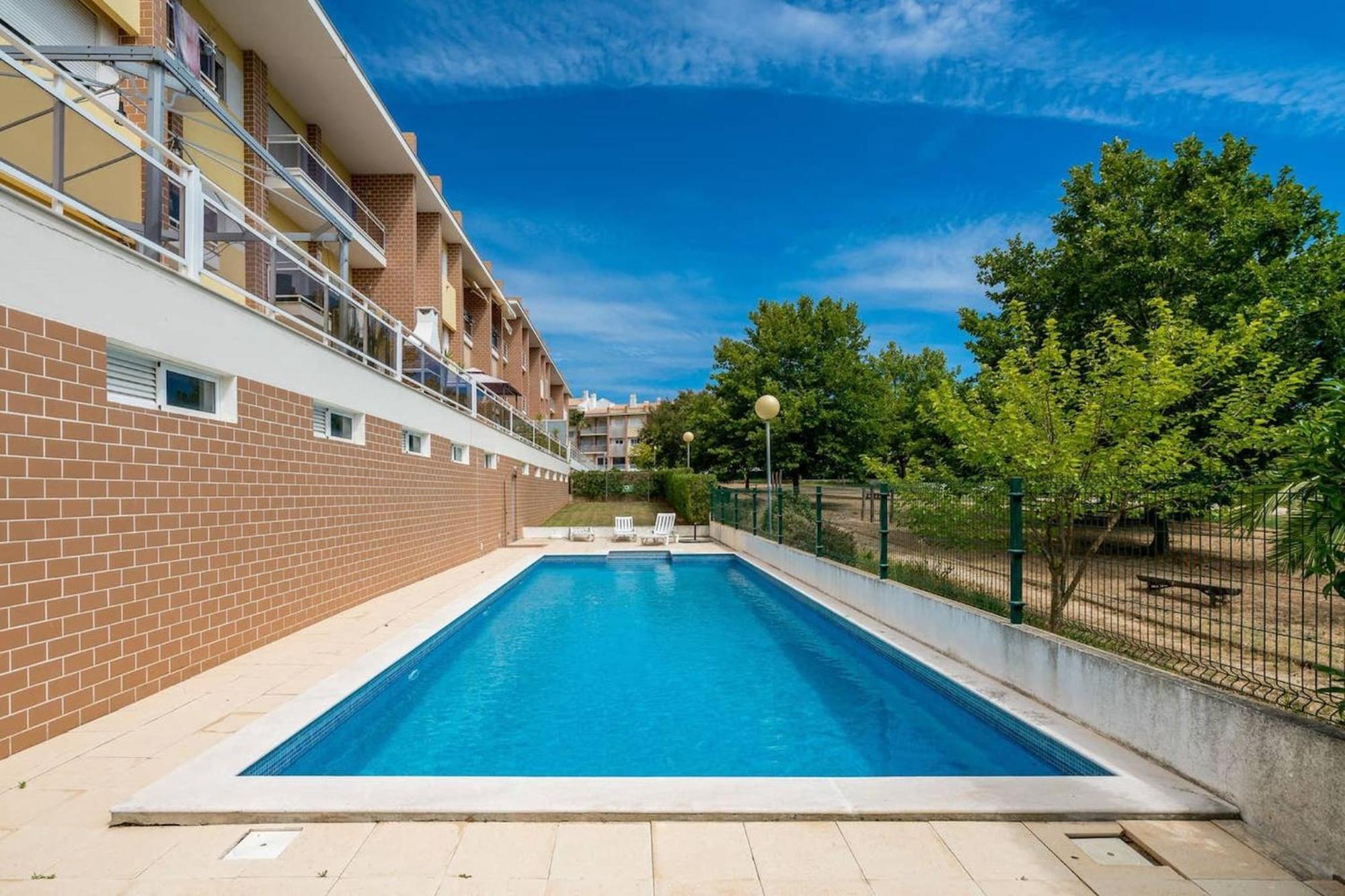 2 Bedroom Relax In Alvor By Innkeeper Esterno foto