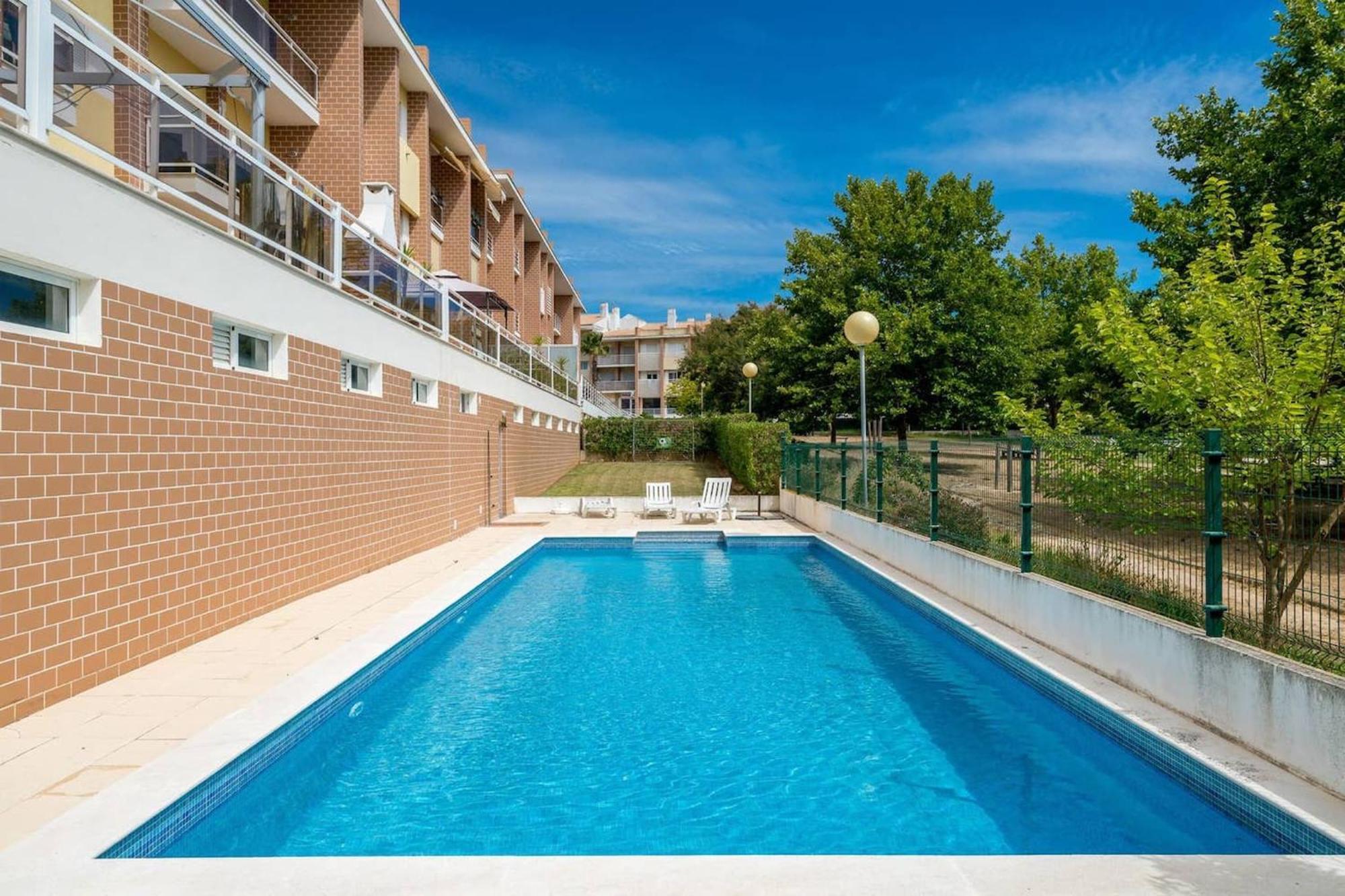 2 Bedroom Relax In Alvor By Innkeeper Esterno foto