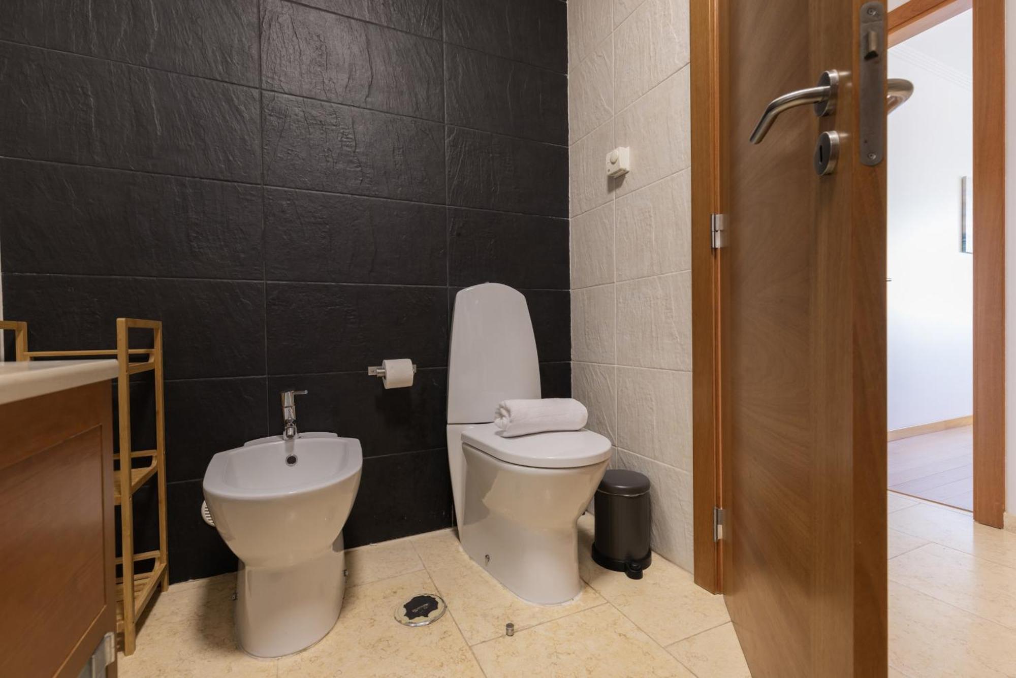2 Bedroom Relax In Alvor By Innkeeper Esterno foto