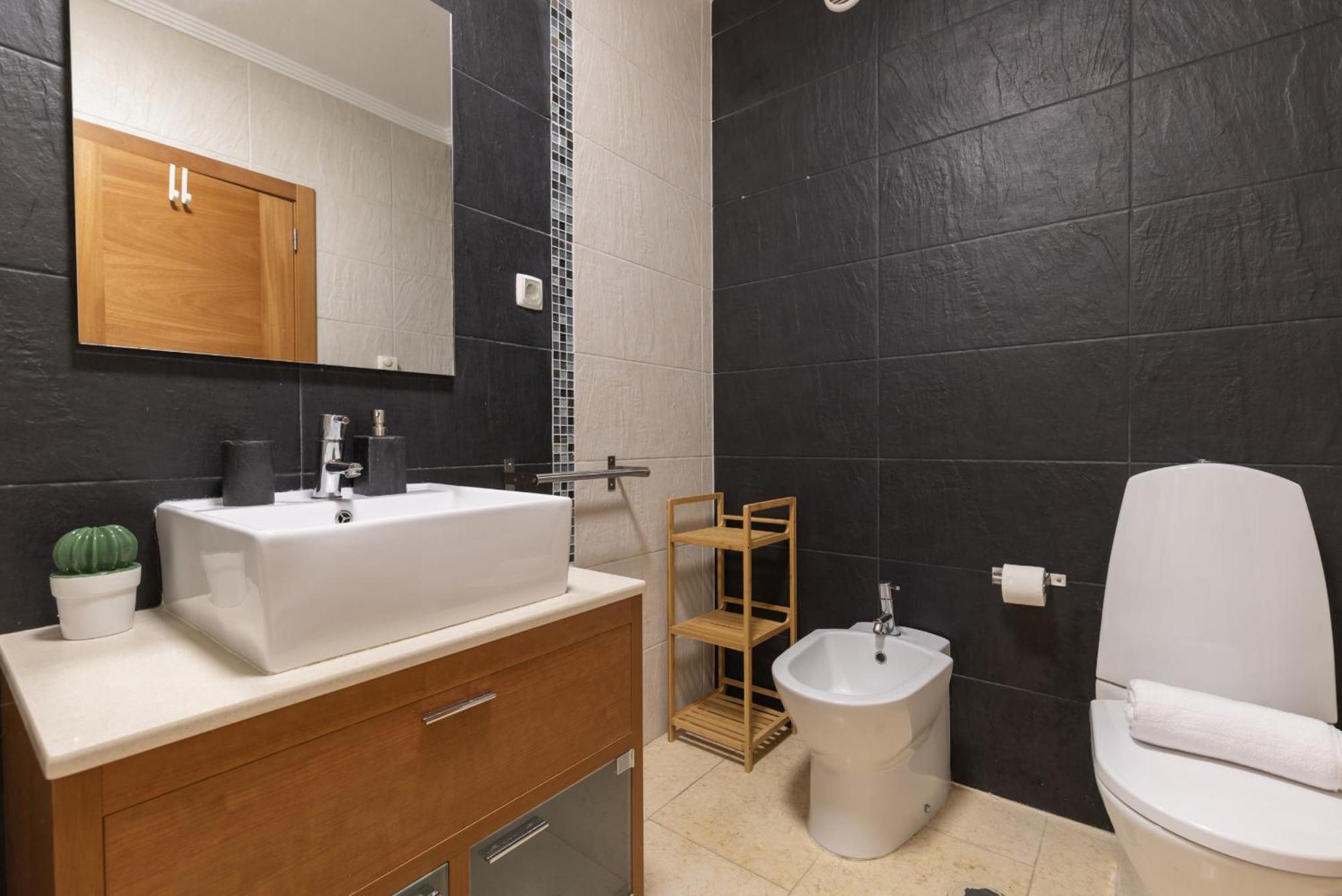 2 Bedroom Relax In Alvor By Innkeeper Esterno foto